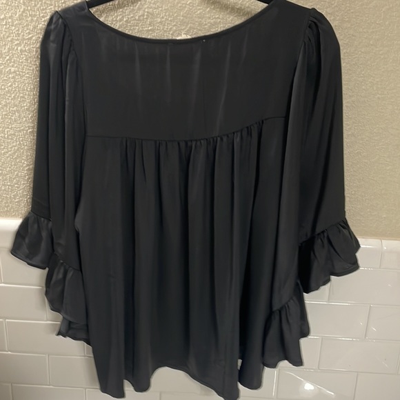 Black Boho Ruffle sleeve Blouse . NEW condition no flaws - Picture 5 of 6